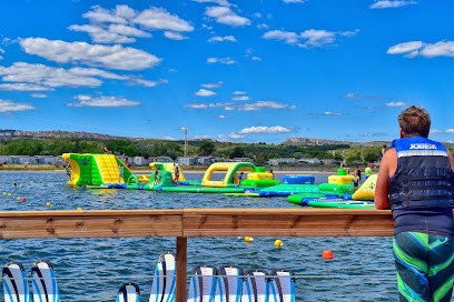 Marina O Zone - Téléski Nautique (Wakepark), Parc Aquatique à Gruissan